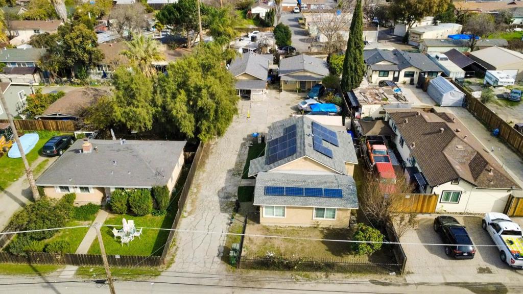 2138 E San Antonio Street Property Photo 12