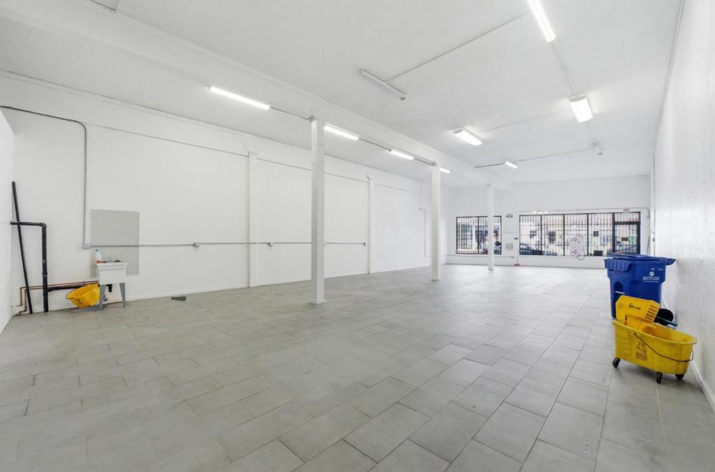 7101 International Boulevard Property Photo 13