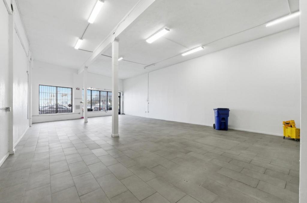 7101 International Boulevard Property Photo 14