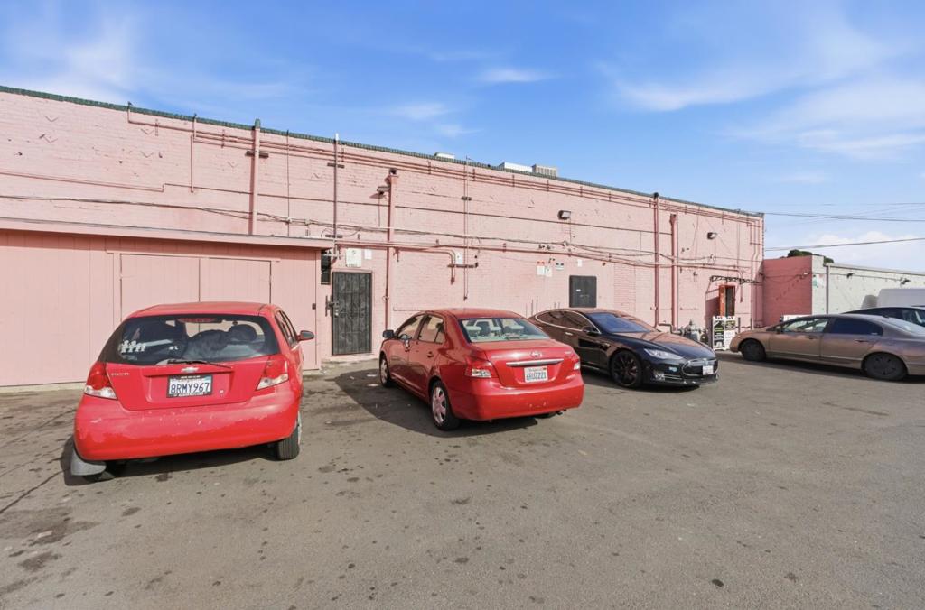 7101 International Boulevard Property Photo 18