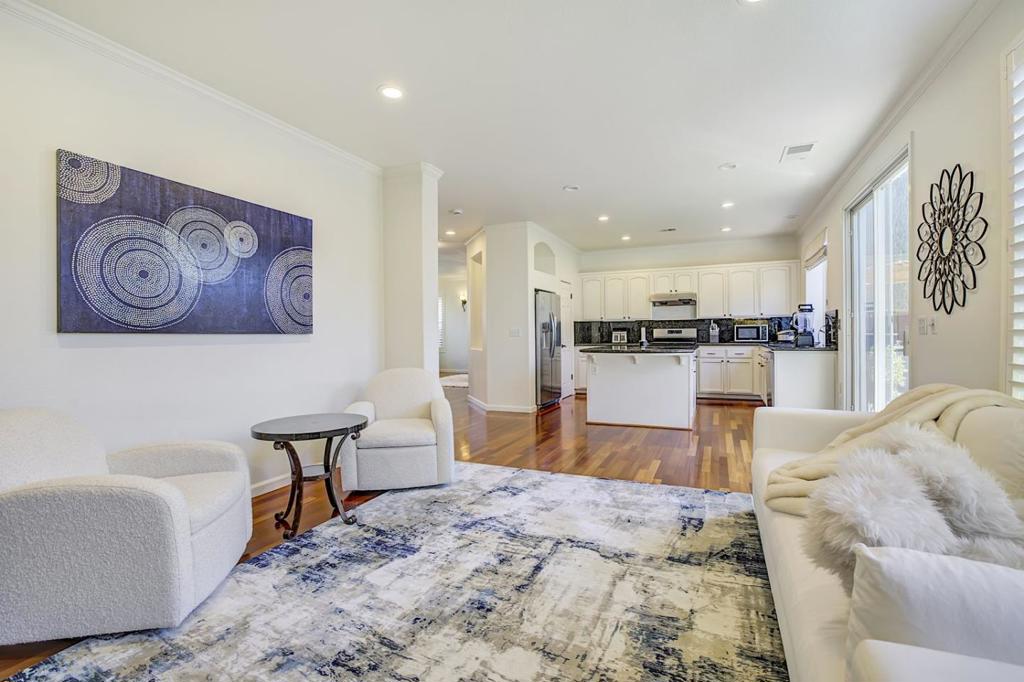 6751 Positano Lane Property Photo 10