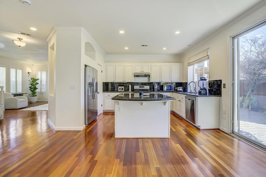 6751 Positano Lane Property Photo 13