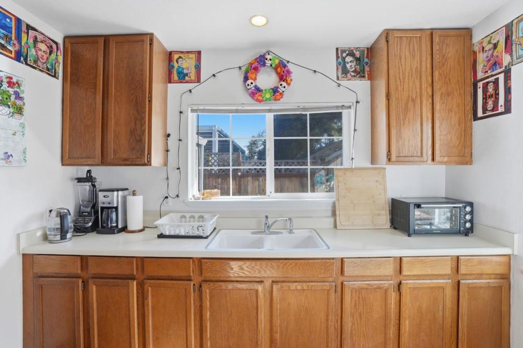 2260 Clarke Avenue Property Photo 41