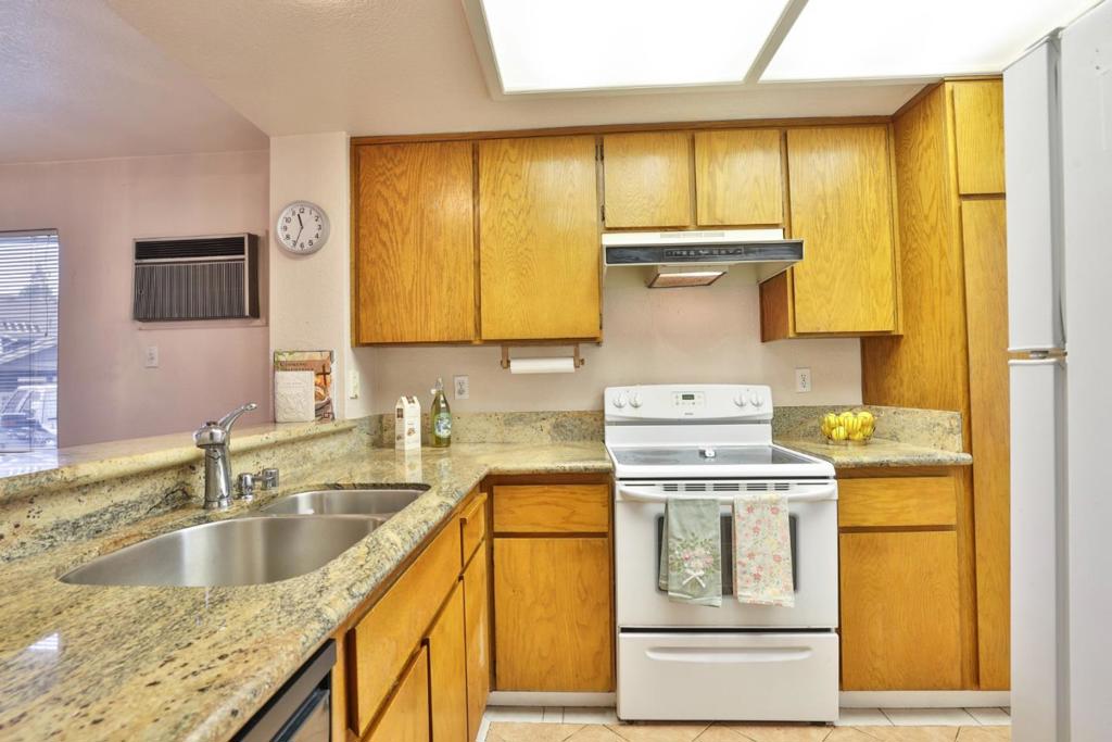 2501 Jubilee Lane Property Photo 12