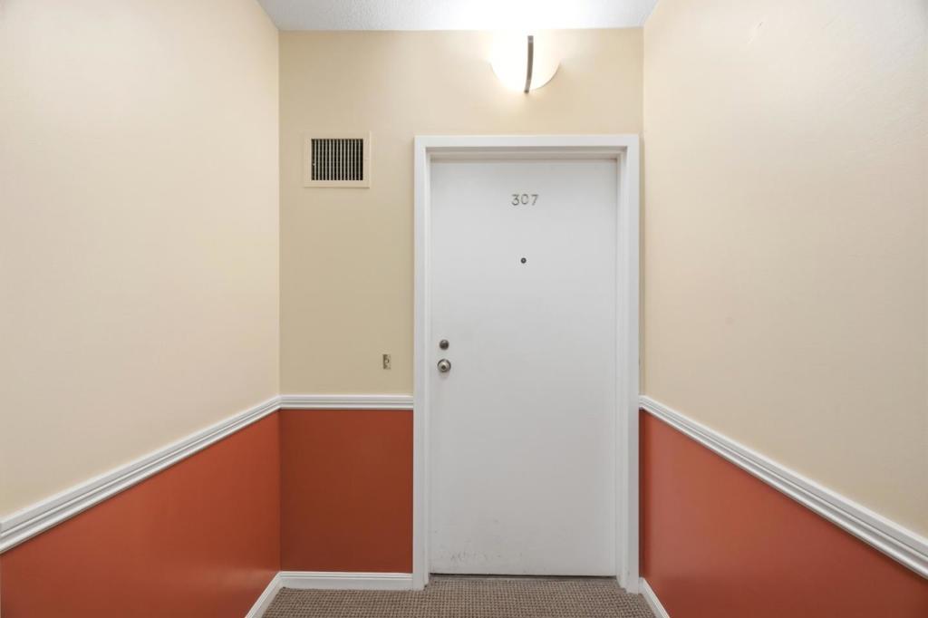 1111 Bay Street 307 Property Photo 4
