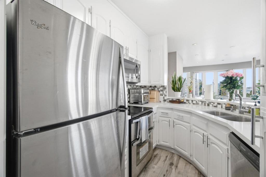 1111 Bay Street 307 Property Photo 21