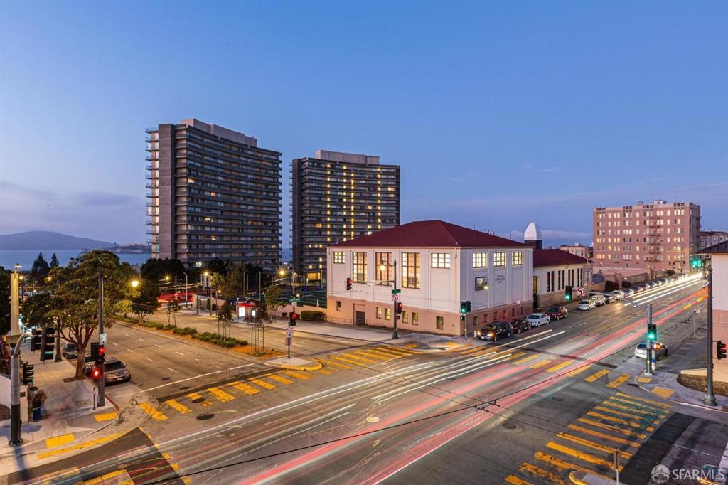 1111 Bay Street 307 Property Photo 47