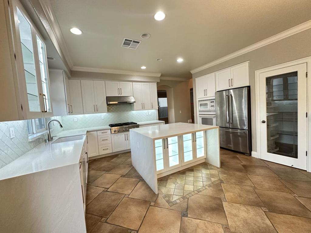 9224 Purple Skies Court Property Photo 8