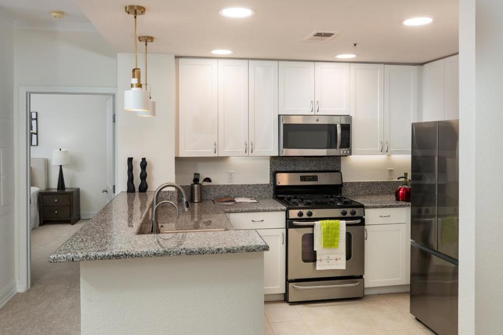 20488 Stevens Creek Boulevard 1607 Property Photo 6