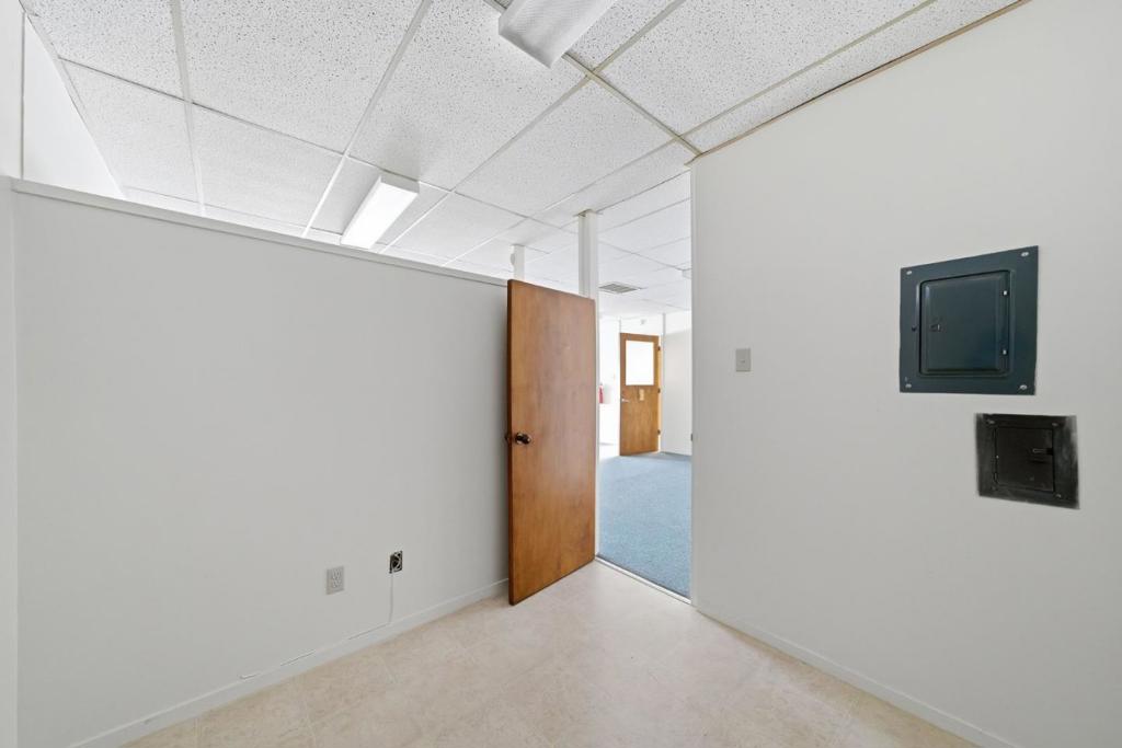 ML82034083 Property Photo 16