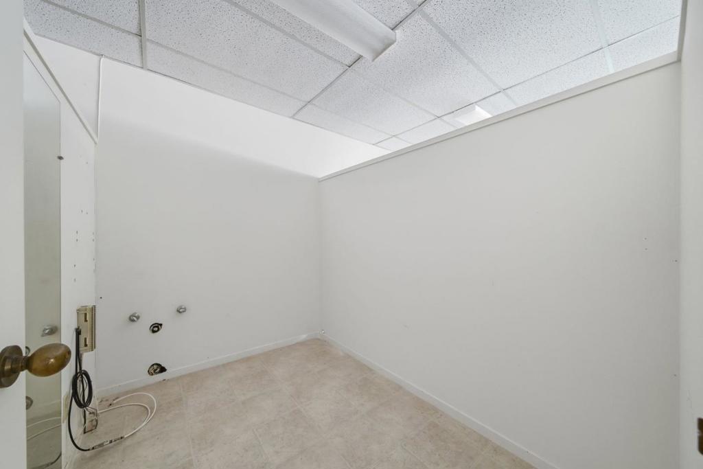 ML82034083 Property Photo 18