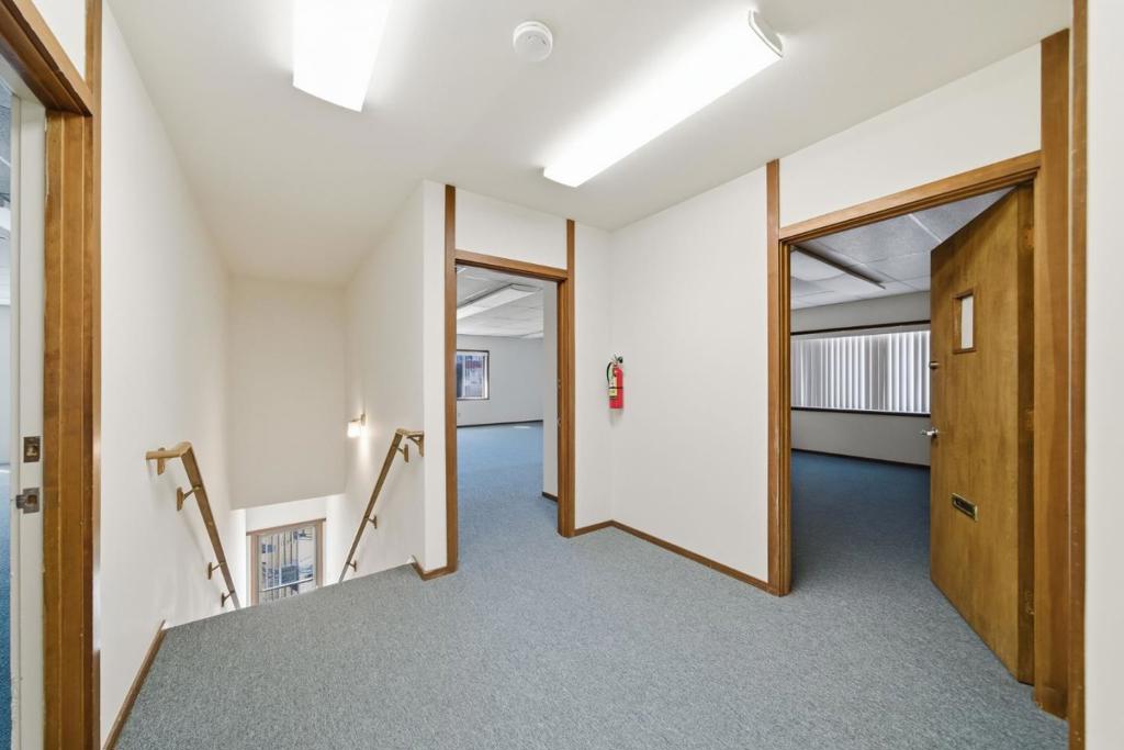 ML82034083 Property Photo 23