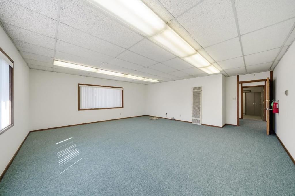 ML82034083 Property Photo 28