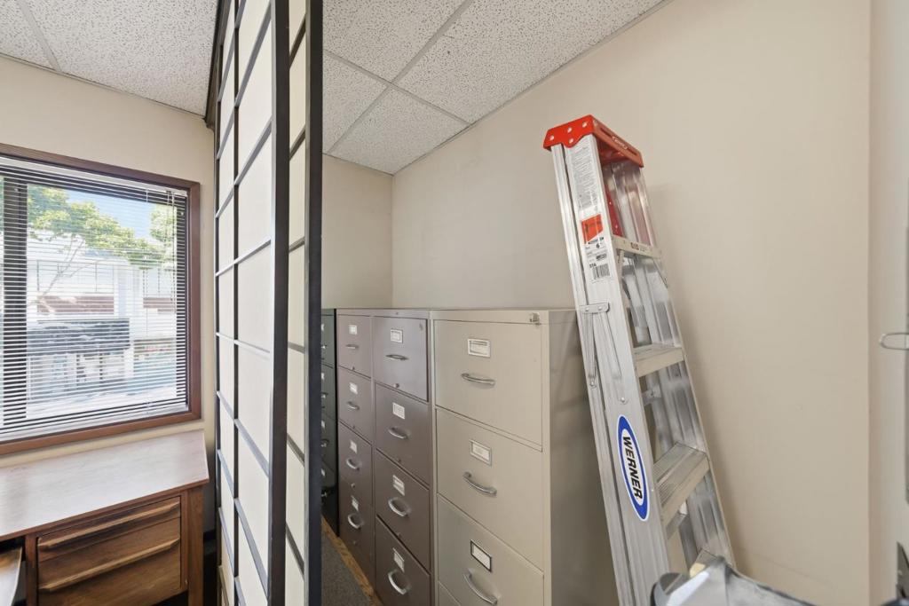 ML82034083 Property Photo 34