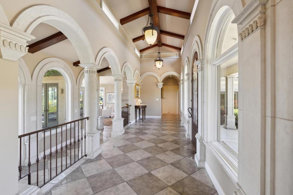 7 Redberry Property Photo 7