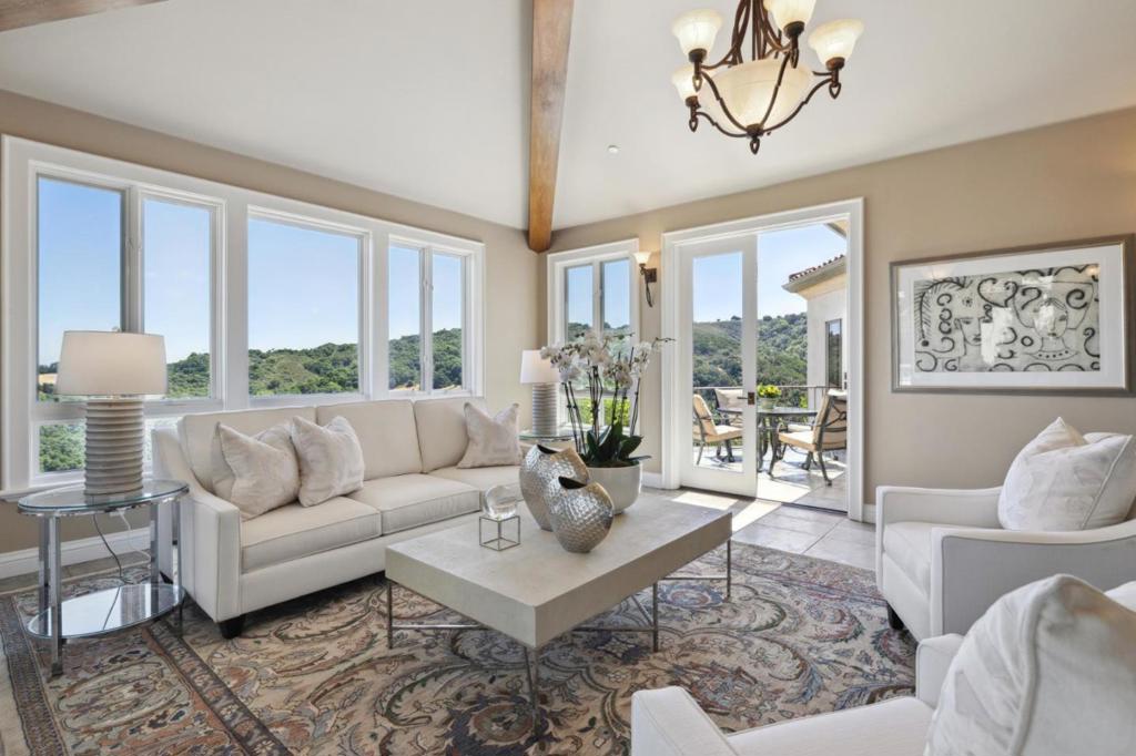 7 Redberry Property Photo 10