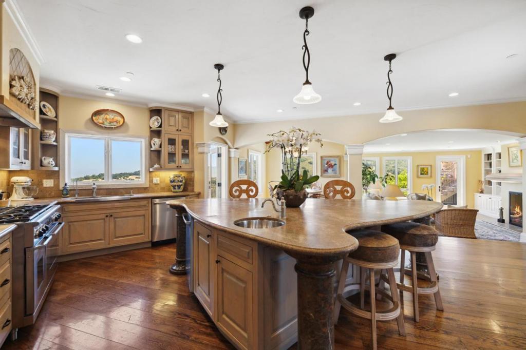 7 Redberry Property Photo 16