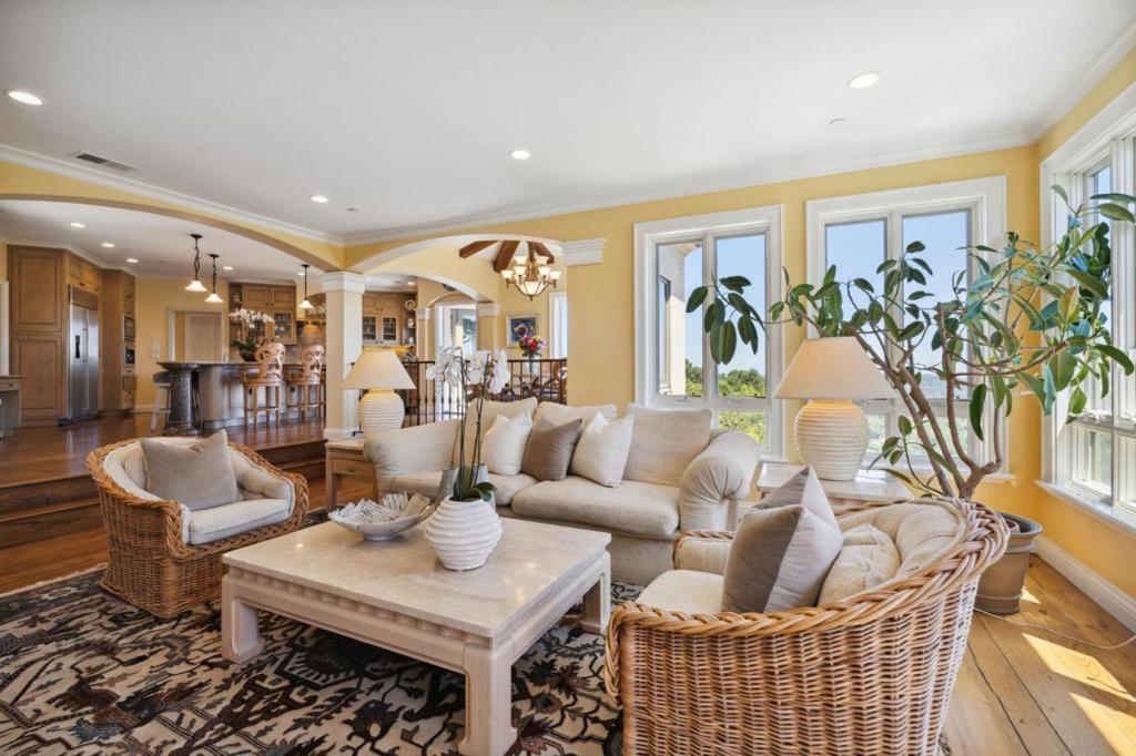 7 Redberry Property Photo 22