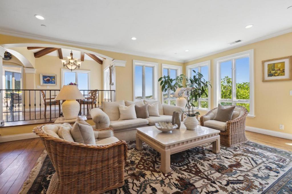 7 Redberry Property Photo 23