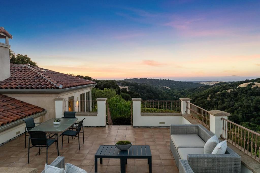 7 Redberry Property Photo 26