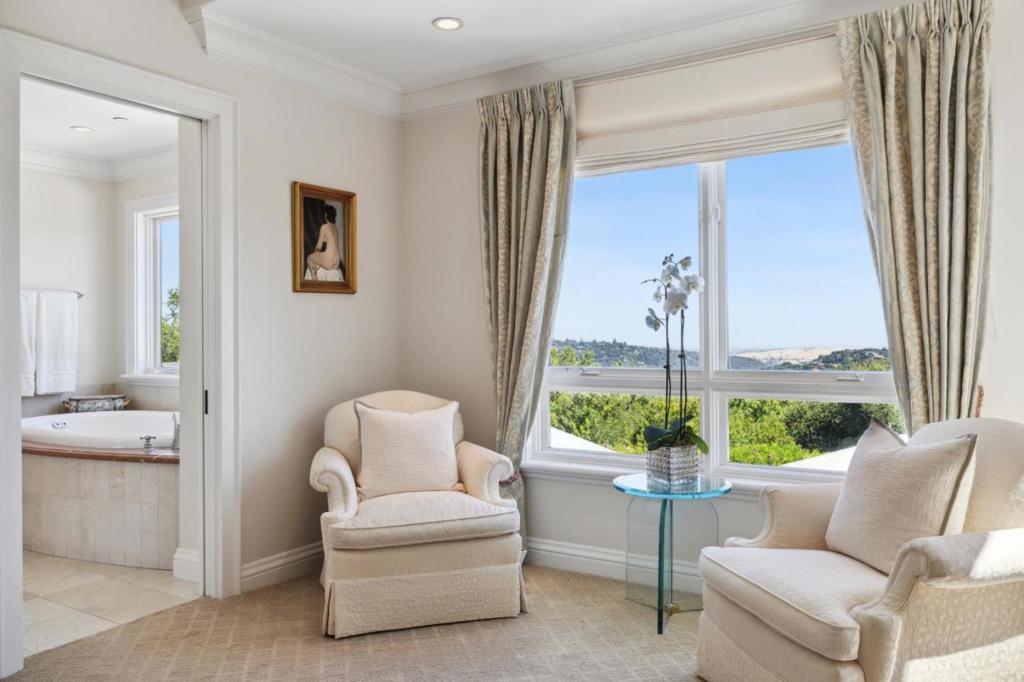 7 Redberry Property Photo 29