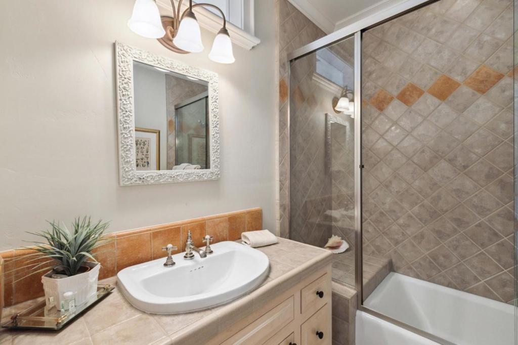 7 Redberry Property Photo 34