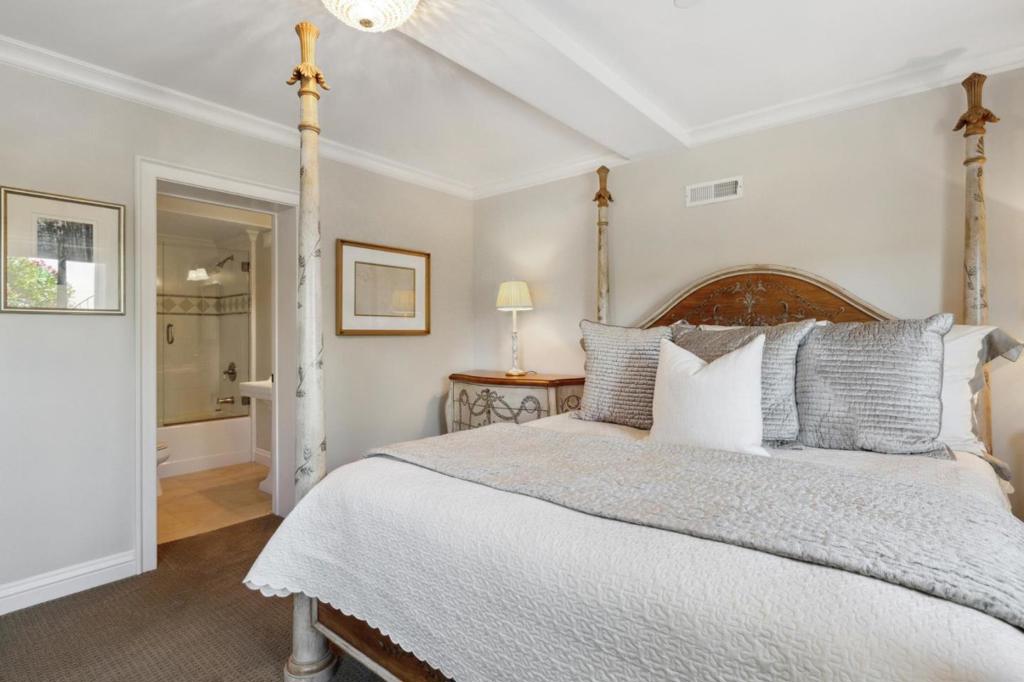 7 Redberry Property Photo 38