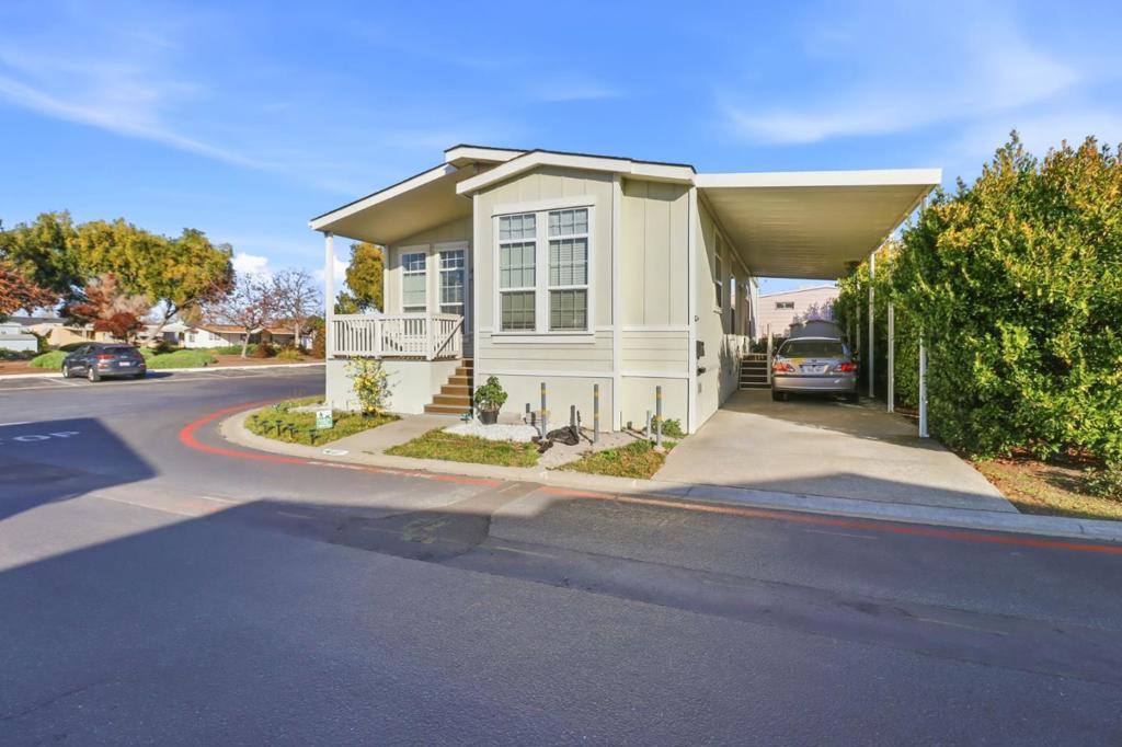 1220 Tasman Drive 508 Property Photo 2
