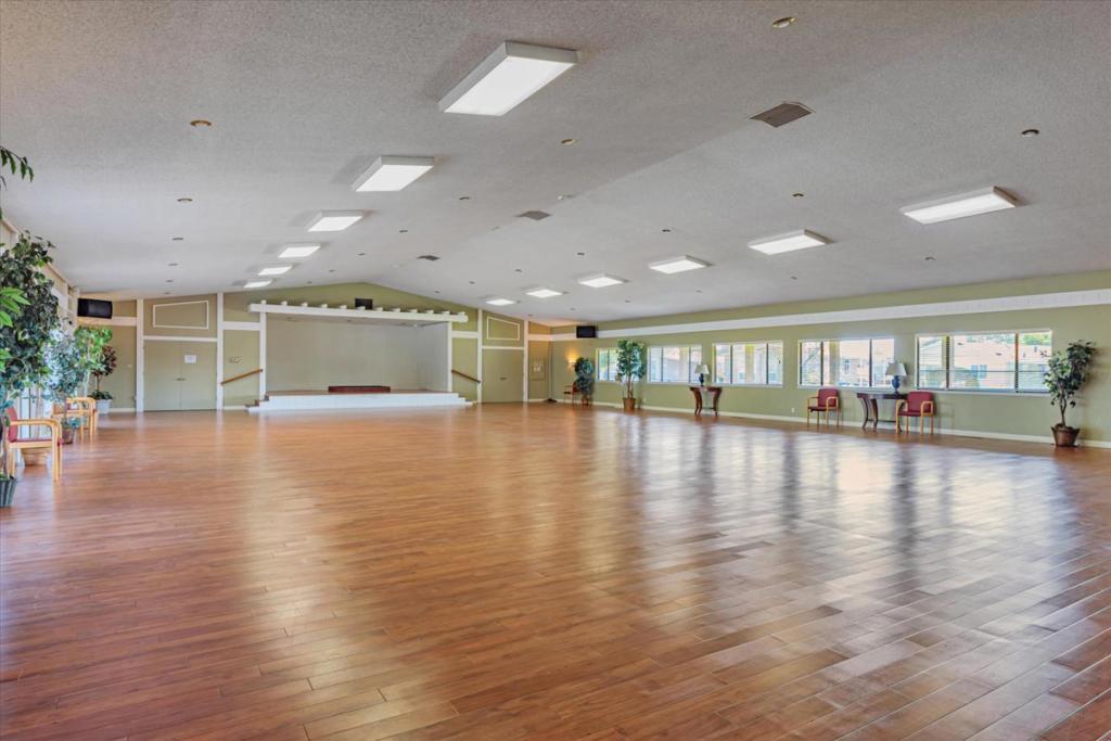 1220 Tasman Drive 508 Property Photo 27