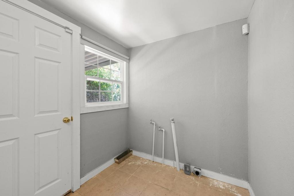 6726 Lakeshore Boulevard Property Photo 15