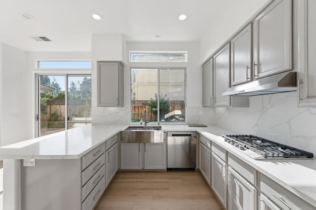 310 Grau Drive Property Photo 15