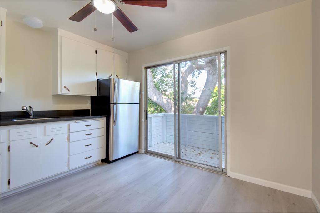 1151 Davis Street Property Photo 4