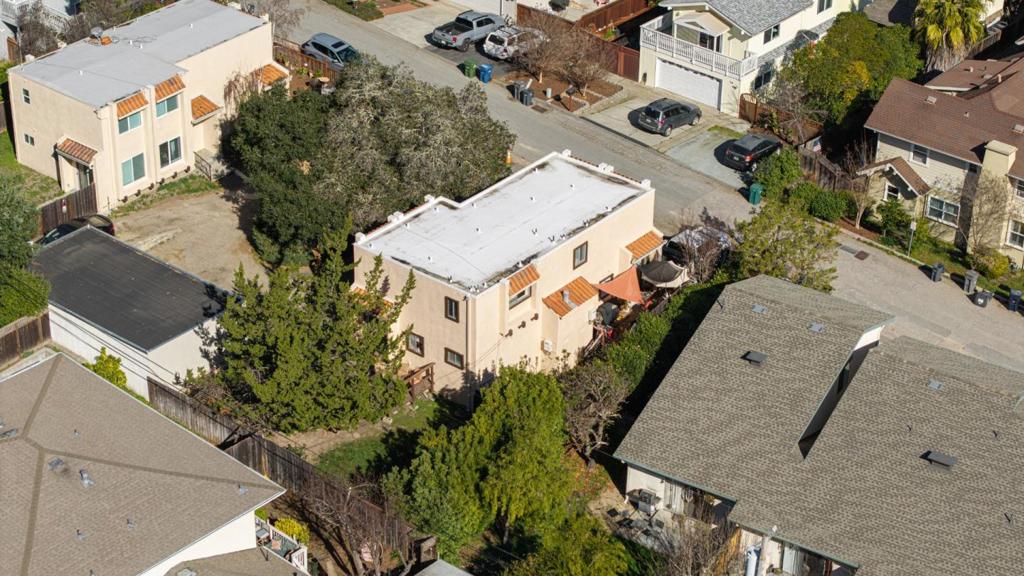 7 Macleod Way Property Photo 2