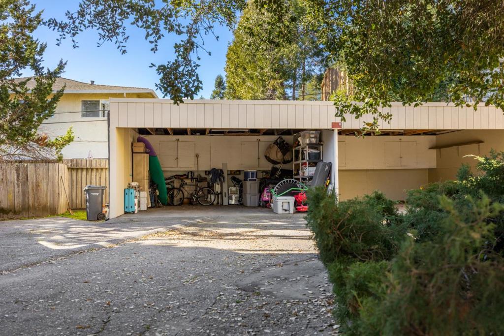7 Macleod Way Property Photo 6
