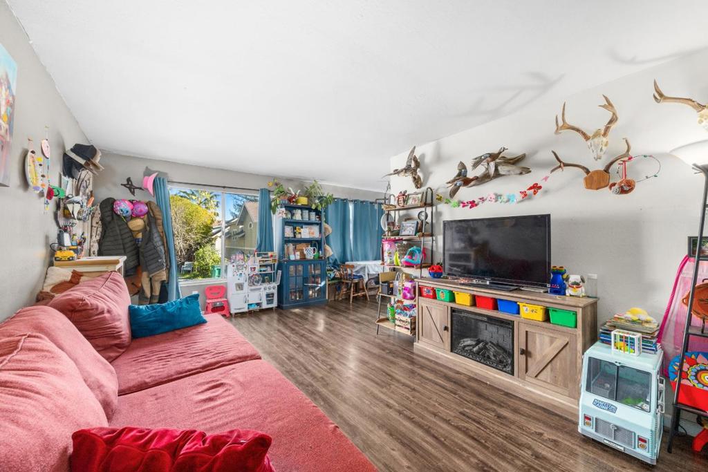 7 Macleod Way Property Photo 8