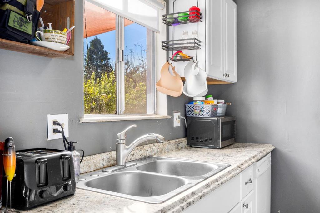 7 Macleod Way Property Photo 12