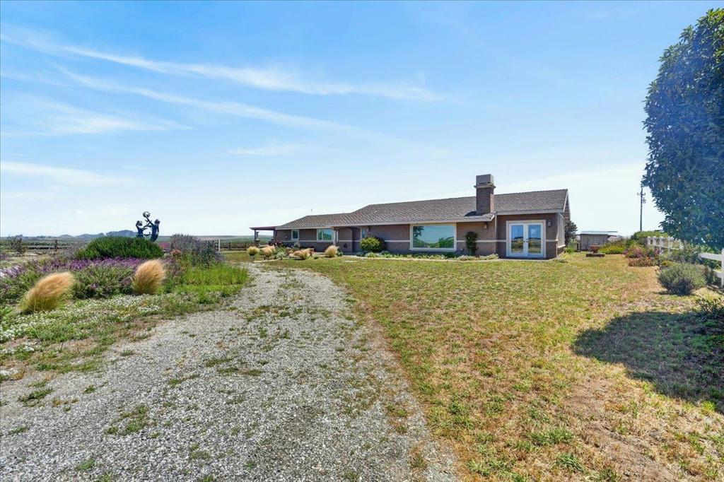 260 Giberson Road Property Photo 5
