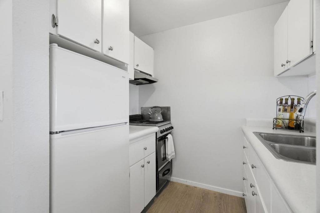 95 Red Rock Way 203m Property Photo 8
