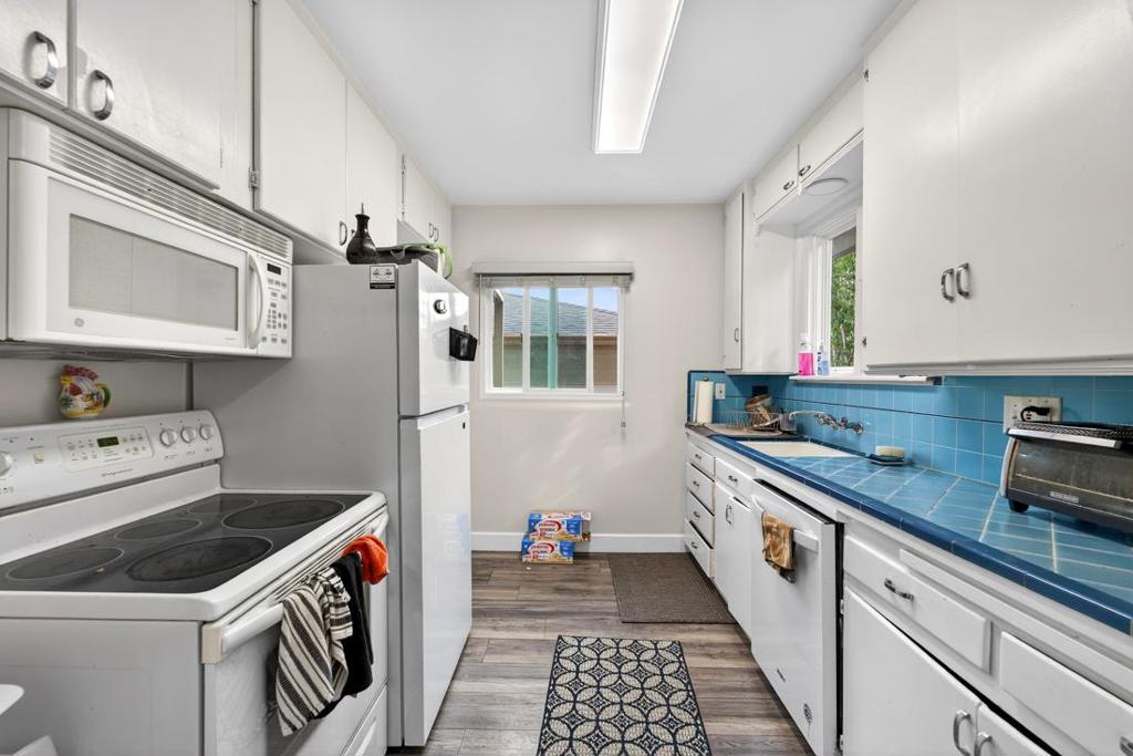 410 Pine Avenue Property Photo 14