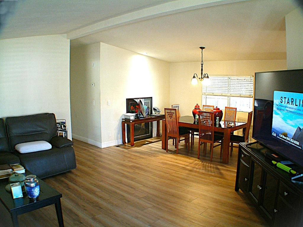 Millpond Drive 532a Property Photo 1