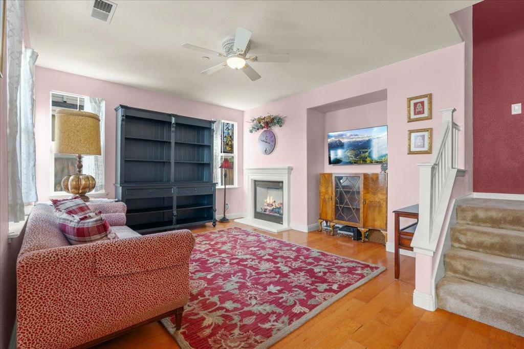 704 Tennyson Drive Property Photo 10