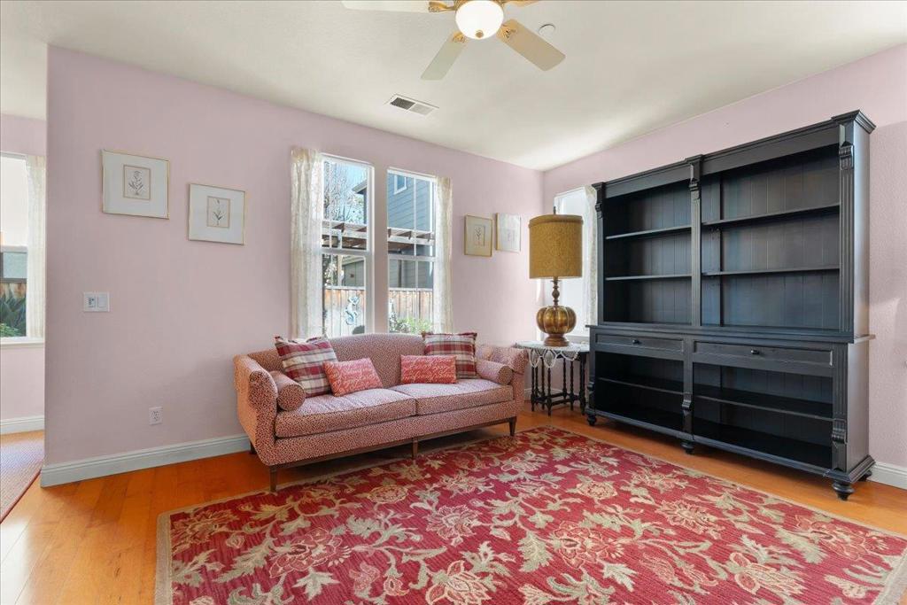 704 Tennyson Drive Property Photo 11