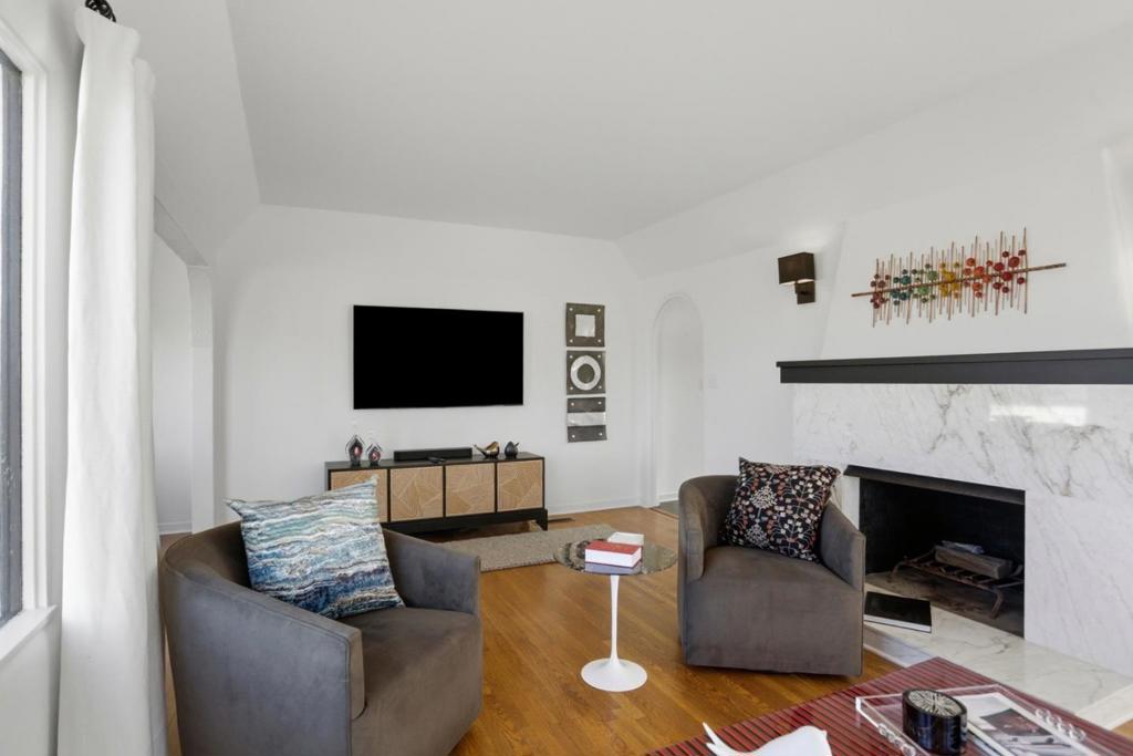 115 1st Street Property Photo 20