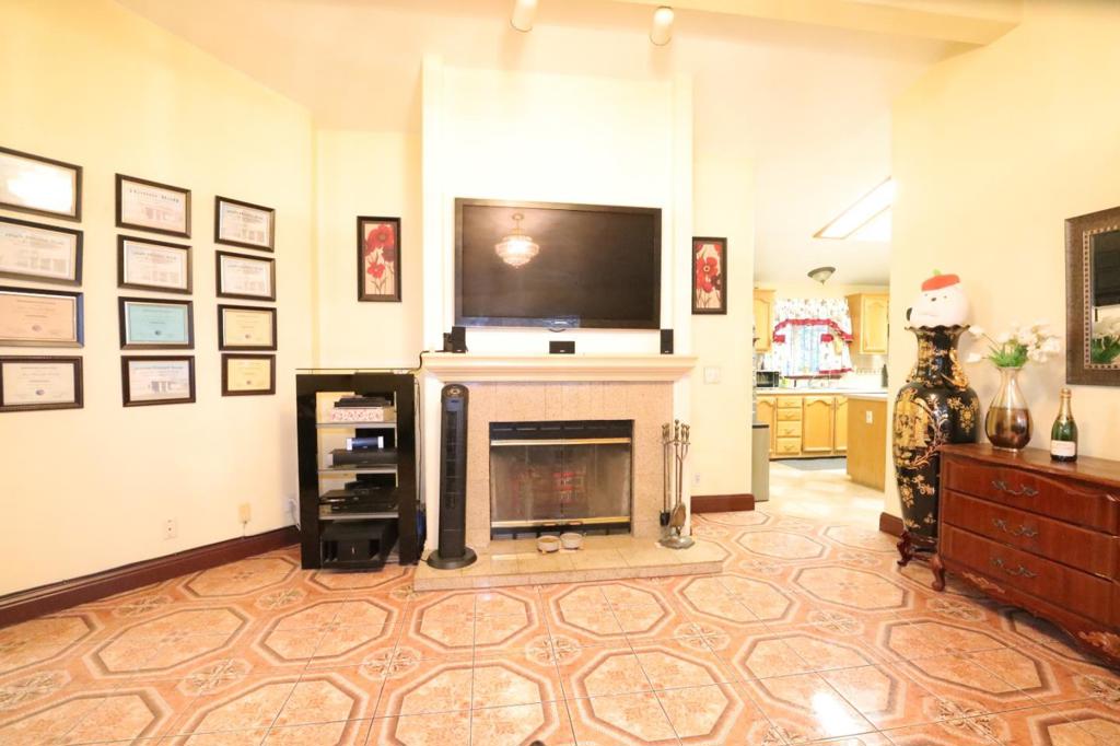 2151 Oakland Road 412 Property Photo 13