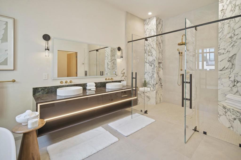 520 Lighthouse Avenue 301 Property Photo 23