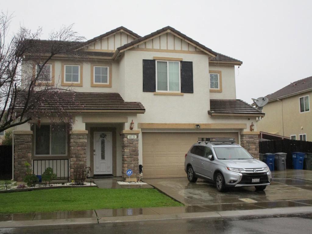 413 Hydrangea Court Property Photo 1