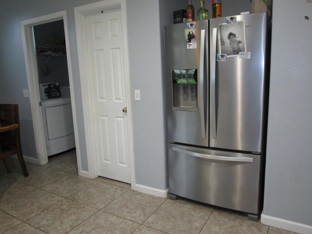 413 Hydrangea Court Property Photo 5