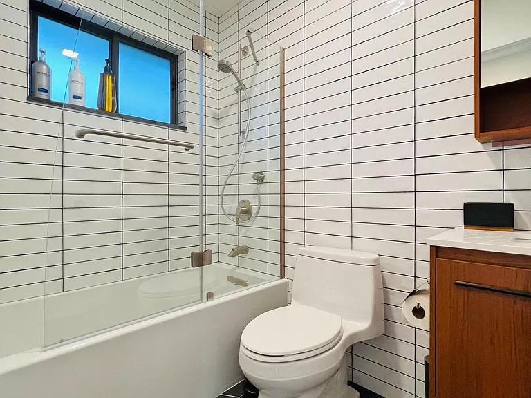 2050 Williams Street Property Photo 17