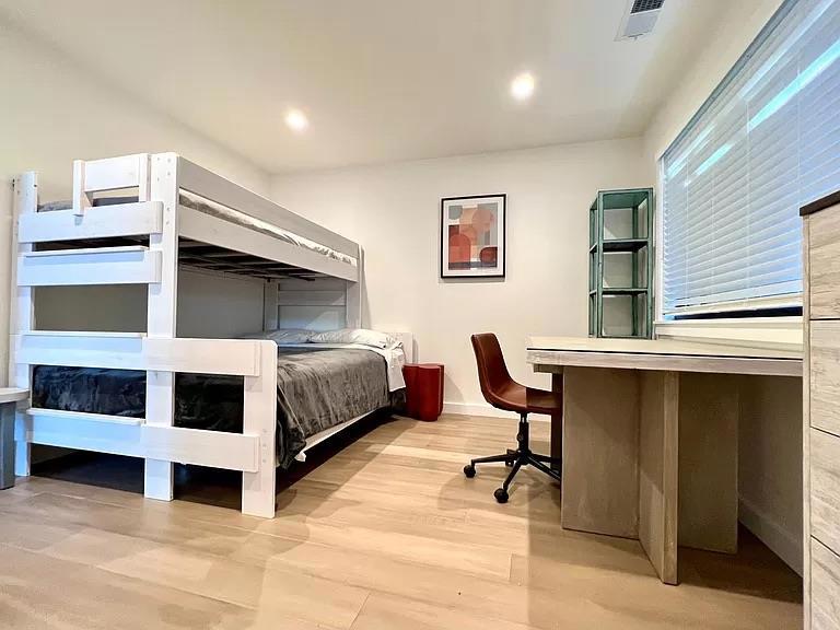 2050 Williams Street Property Photo 20