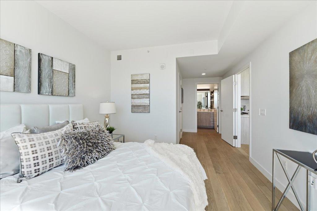 188 W St James Street 11204 Property Photo 14